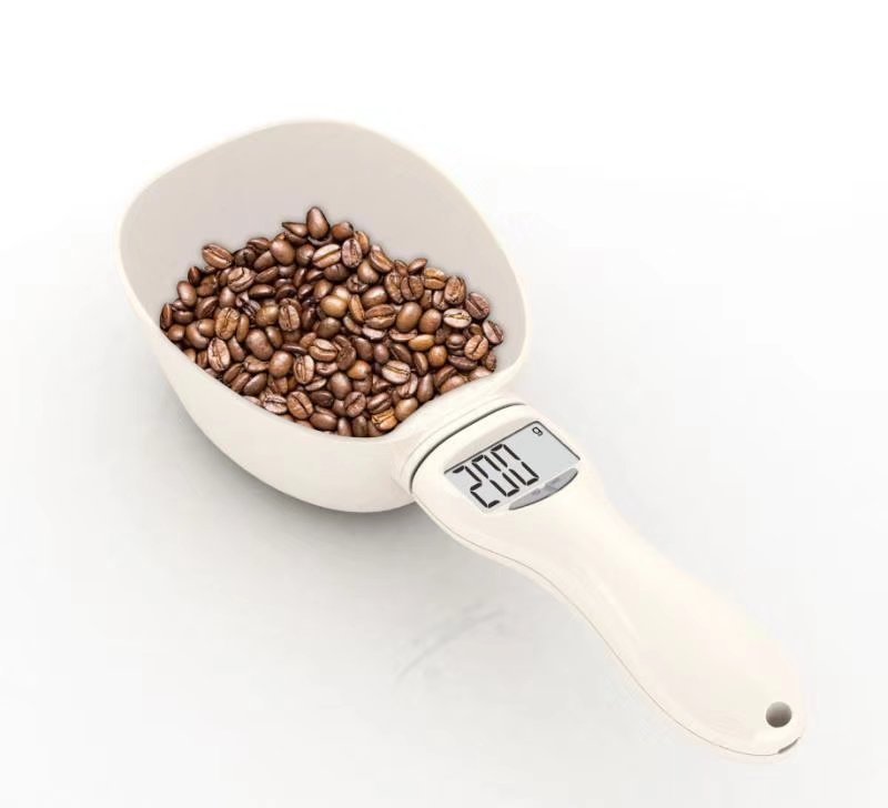The SmartScoop: Ensures a perfectly balanced diet.