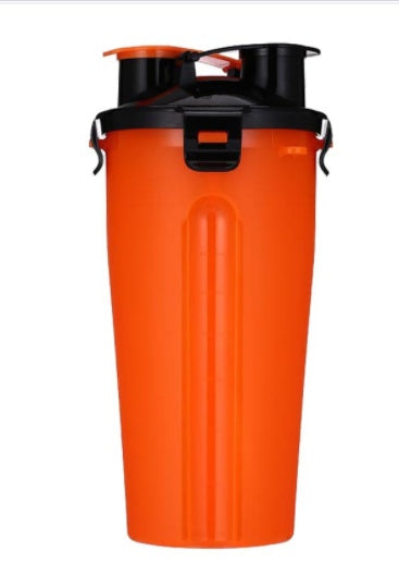 The Paw Traveler: Hydrate your pet anywhere.